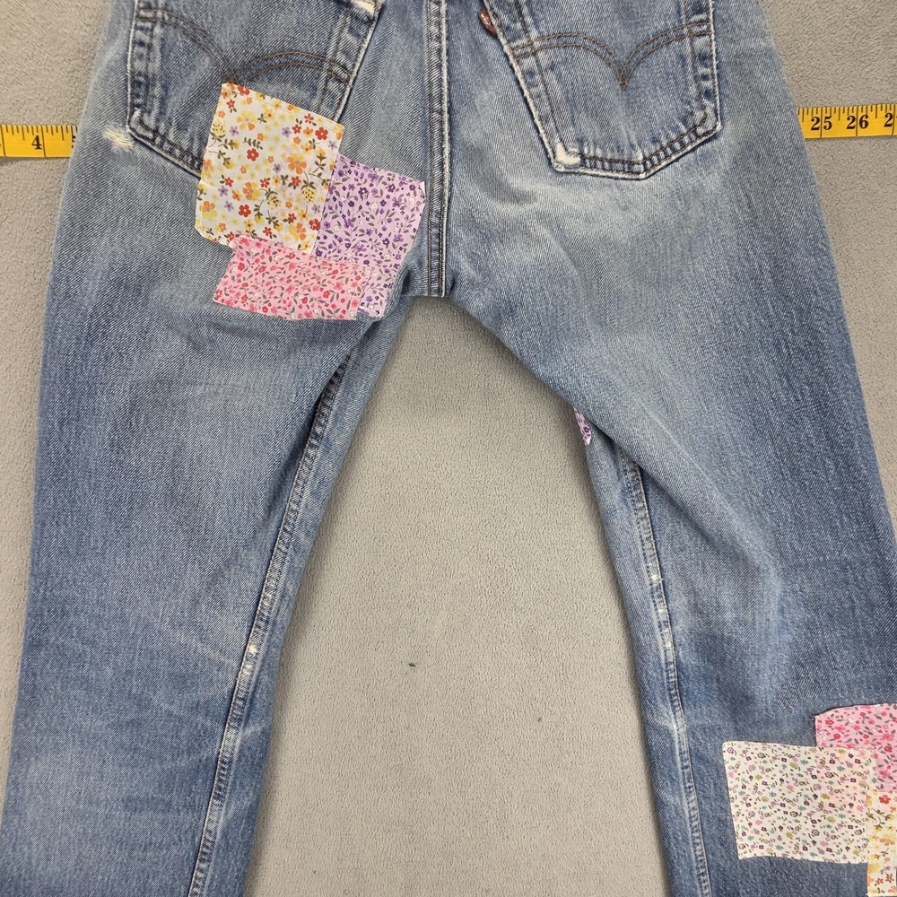 VTG Levis 501 Jeans Womens Blue Straight Floral Patch USA Raw Hem Fits 24x26 - Picture 13 of 16